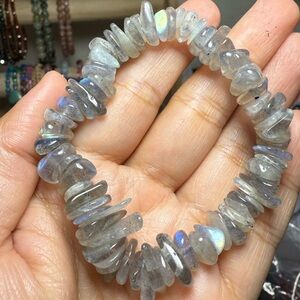 ✨ Chunky Labradorite Chip Bracelet ✨